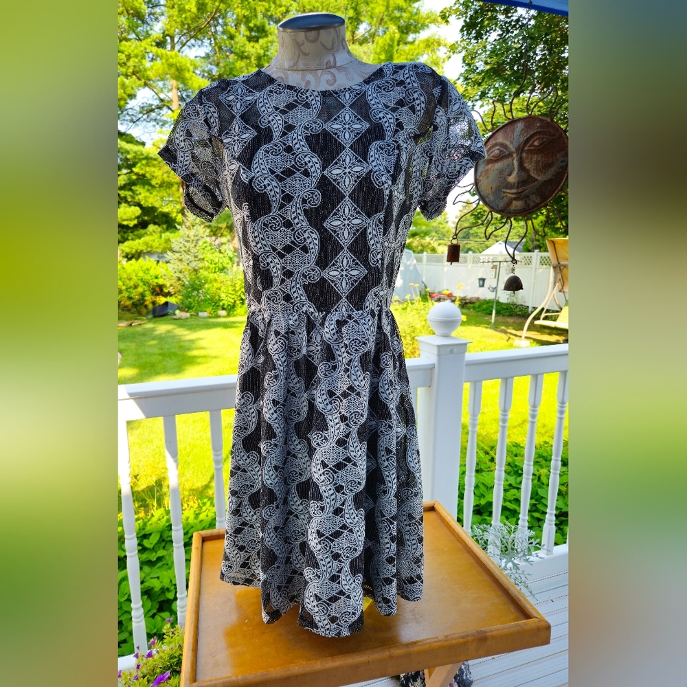 Dina be Back Grey Midi Dress Size M